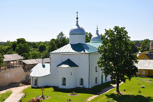 Замок Изборск